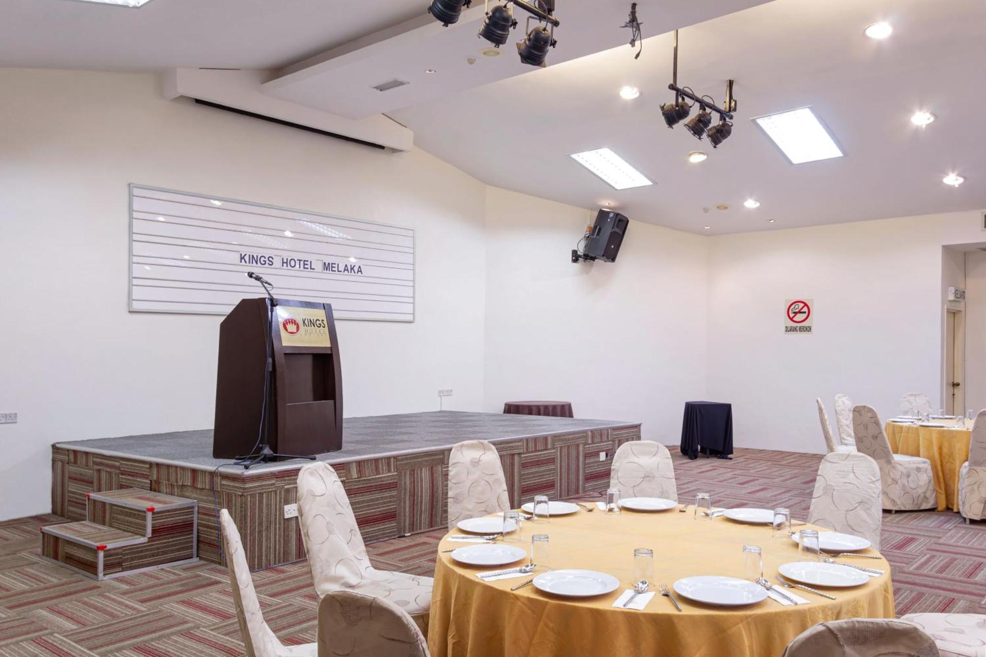 Kings Hotel Melaka Kültér fotó