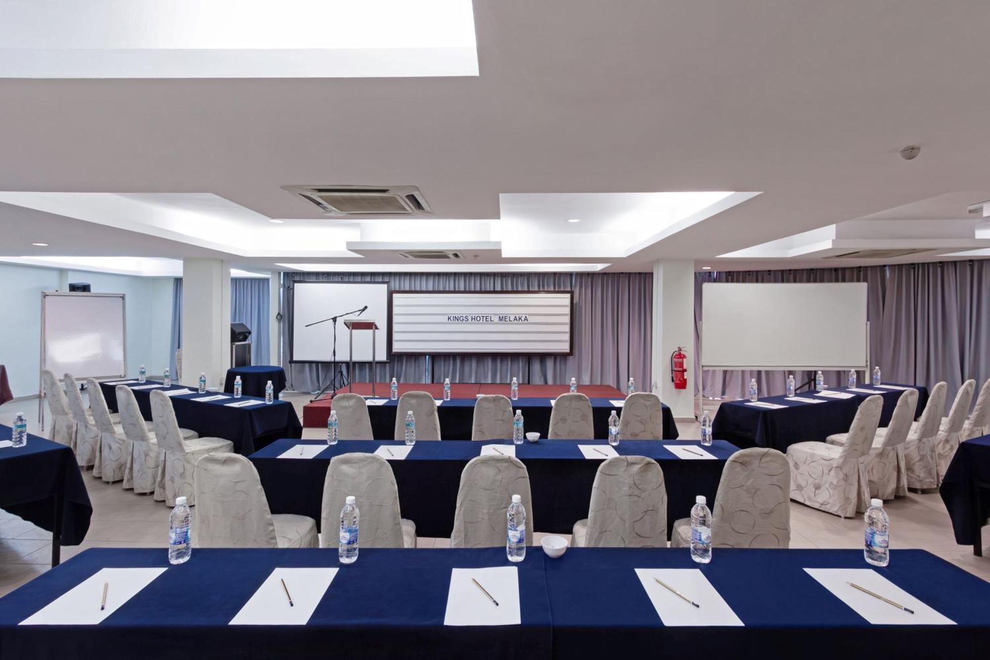 Kings Hotel Melaka Kültér fotó