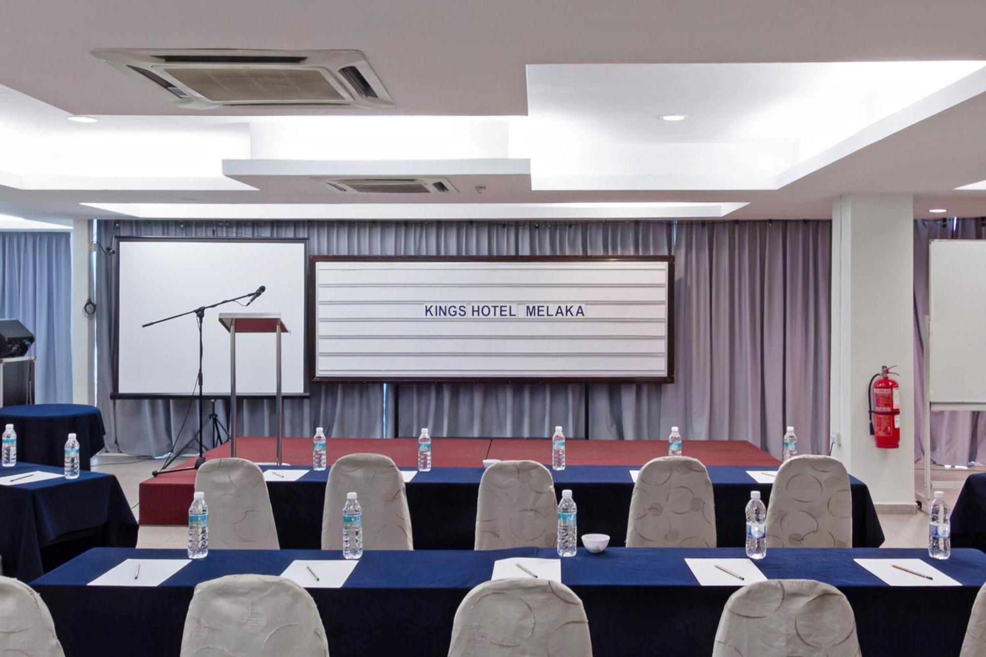 Kings Hotel Melaka Kültér fotó