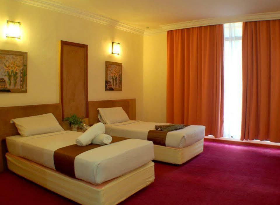 Kings Hotel Melaka Kültér fotó